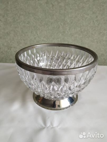 Салатник хрустальный в металле и без