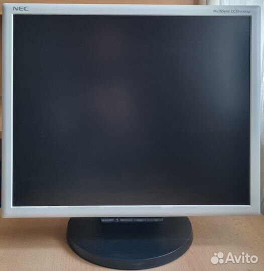 Монитор NEC MultiSync lcd1970nxp