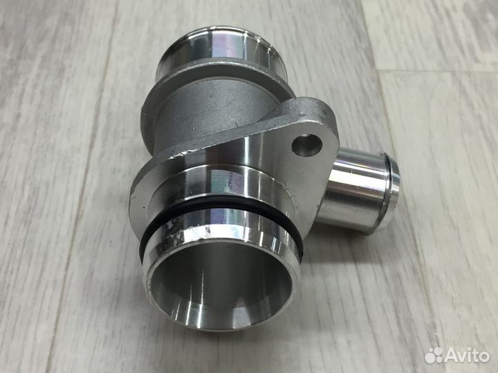 Фланец (тройник) системы охлаждения BMW N20