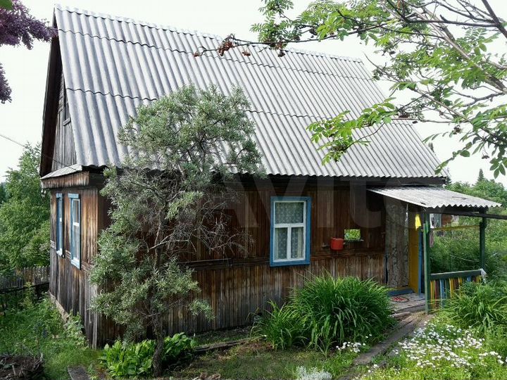 Дача 30 м² на участке 6 сот.