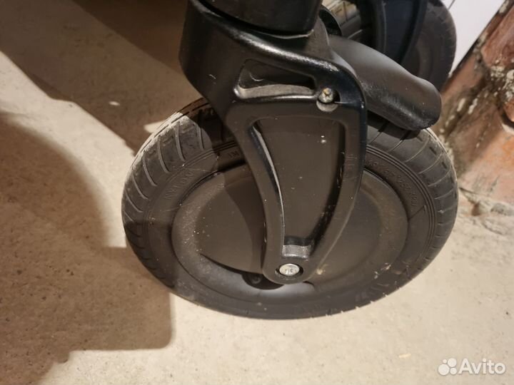 Коляска Туттис Зиппи Sport 3 в 1