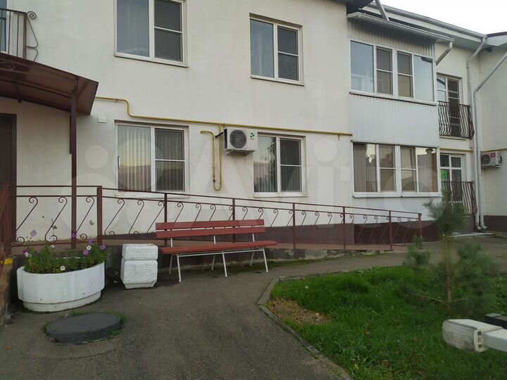 3-к. квартира, 84,5 м², 1/2 эт.