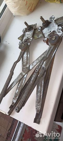 Стеклоподъемник на toyota corolla 110