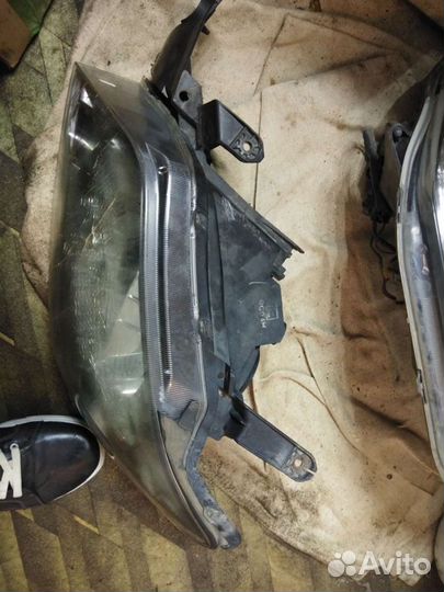 Комплект фар, Mitsubishi Outlander