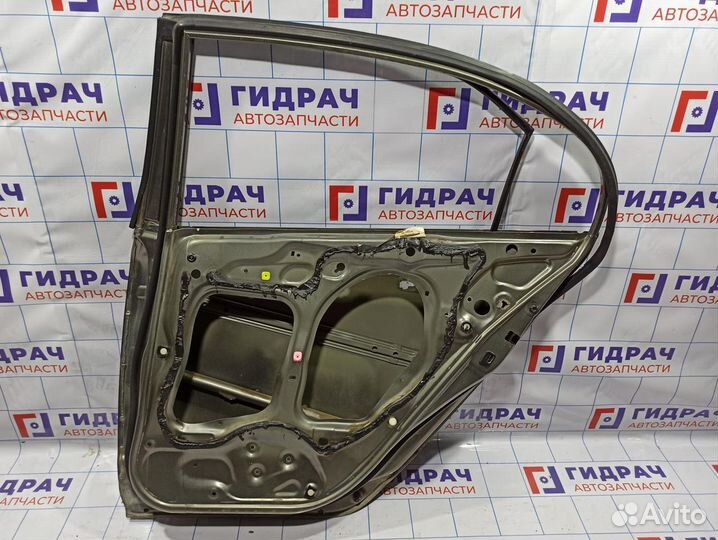 Дверь задняя правая Honda Civic 4D 8. Сколы