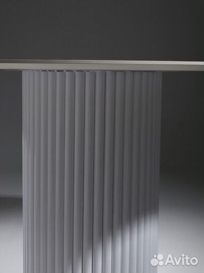 Стол обеденный круглый на заказ дизайнерский