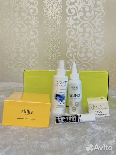 Набор косметики Золотое Яблоко