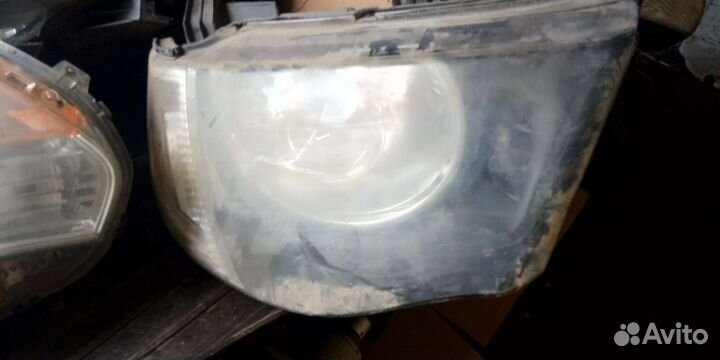 Фары Mitsubishi l200