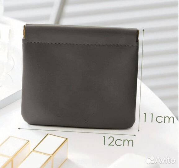 Косметичка закрывающаяся автоматически маленькая