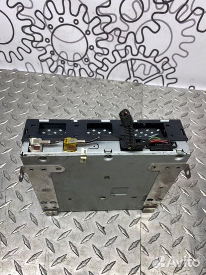 Блок управления магнитолой Audi A6 C6 2.7 2007