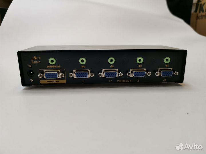 VGA делитель 1 на 4