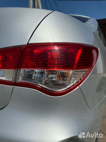 Фонарь задний правый Nissan Almera G15 K4M 2017