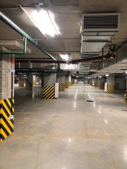 Машиноместо, 13 м²