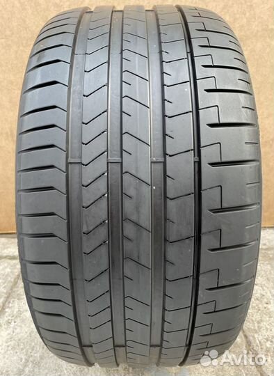Pirelli P Zero PZ4 285/30 R21