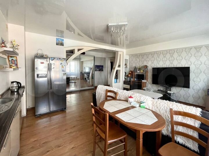 3-к. квартира, 74 м², 4/9 эт.