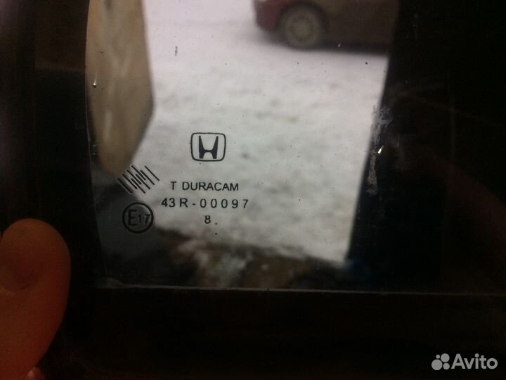 Форточка задней правой и левой двери Honda Civic 4