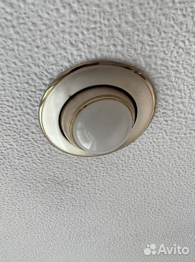 Светильник встраиваемый