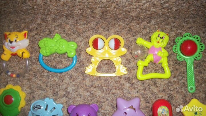 Игрушки погремушки и прочие