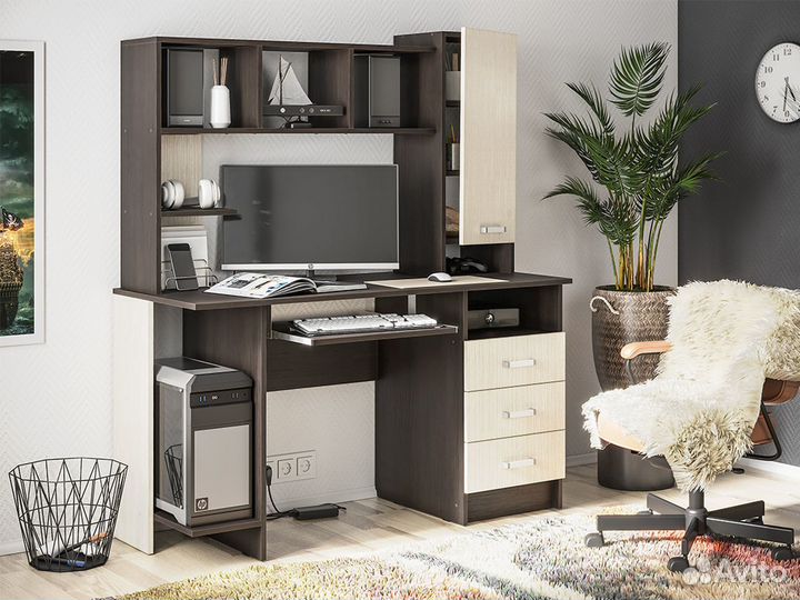 Стол компьютерный на Греческой 88А