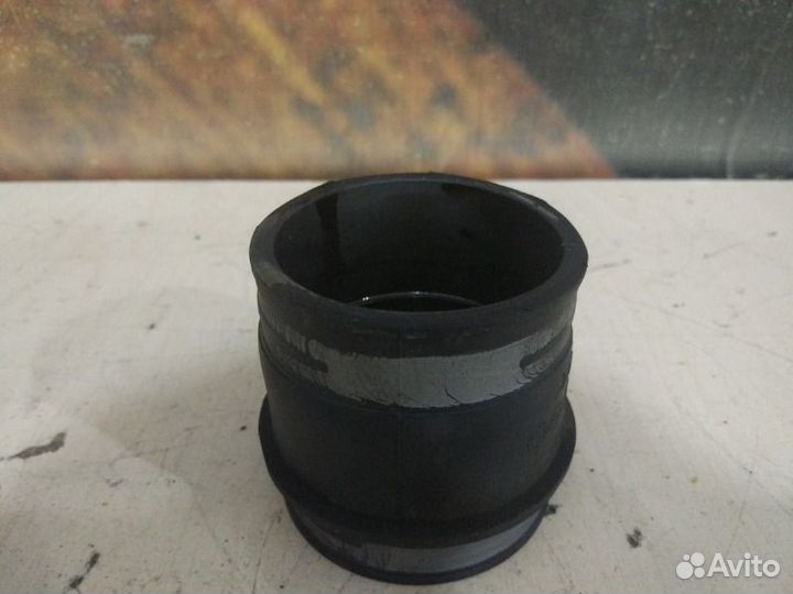 Патрубок интеркулера Volkswagen Passat Variant B6