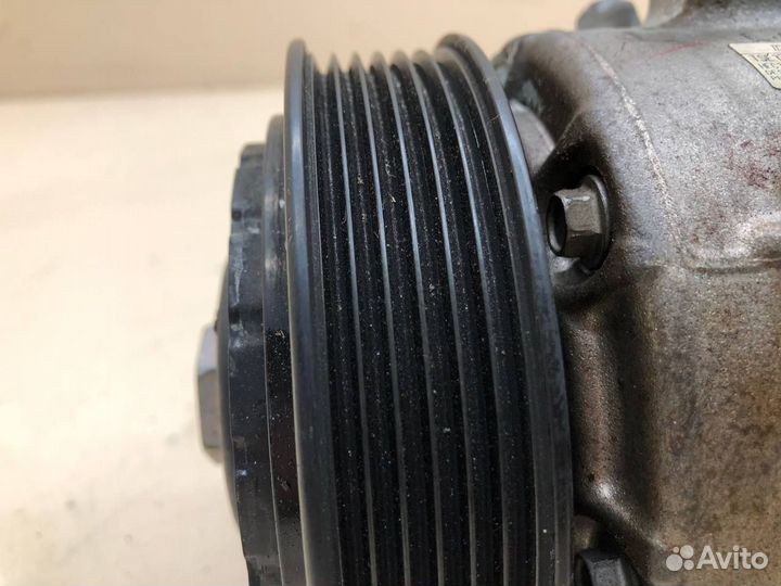 Б/У Б/У Компрессор кондиционера 8831042334 toyota