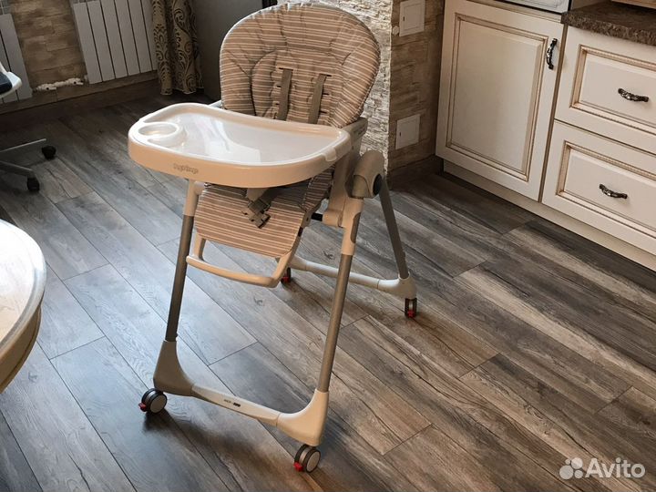 Стульчик для кормления peg perego