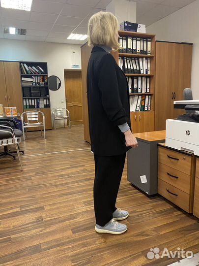 Брючный костюм женский 44