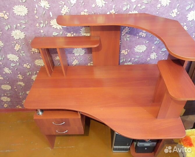 Компьютерный столик бу