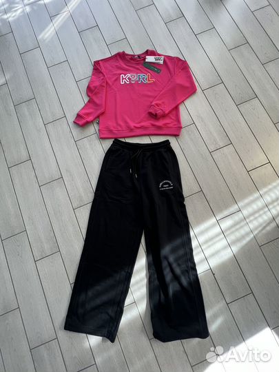 Спортивный костюм женский новый