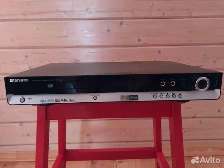 Samsung DVD Home Cinema System HT-X20