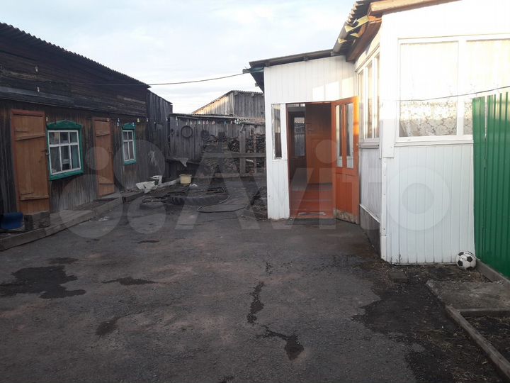 4-к. квартира, 100 м², 1/1 эт.