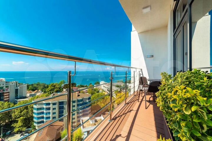 3-к. апартаменты, 119 м², 8/17 эт.