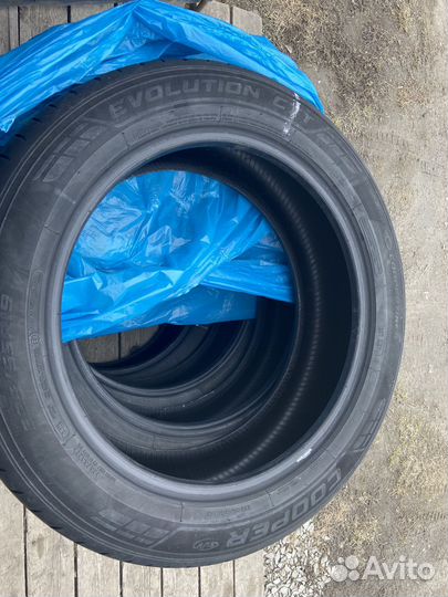 Cooper Evolution CTT 225/55 R19