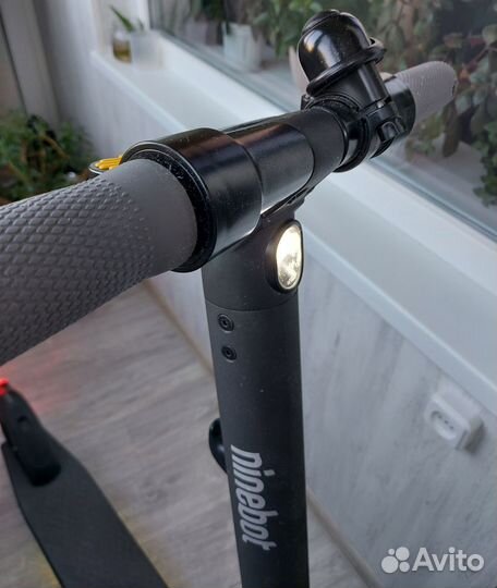 Электросамокат Ninebot KickScooter E25