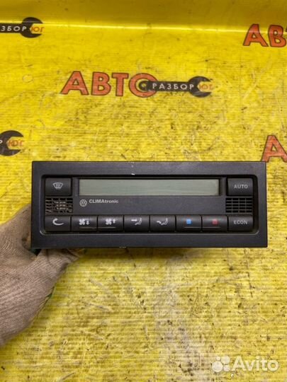 Блок управления климат-контролем Volkswagen Passat