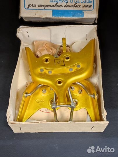 Крепления 4 шипа