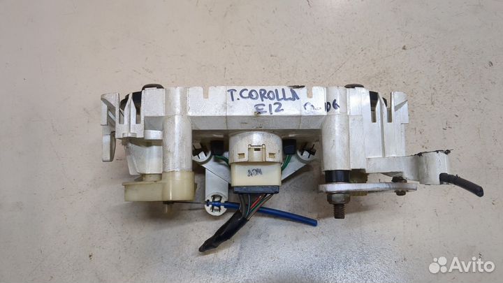 Переключатель отопителя Toyota Corolla E12, 2004