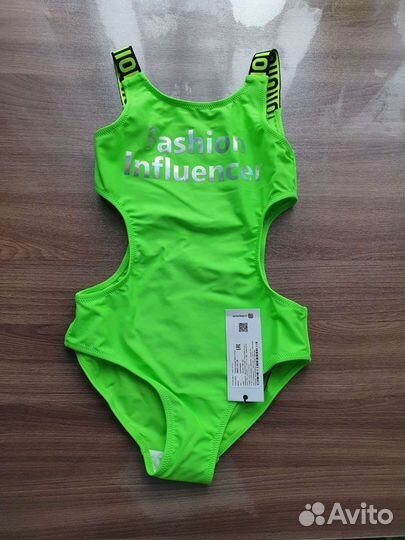 Купальник для девочки новый 140 Noble People