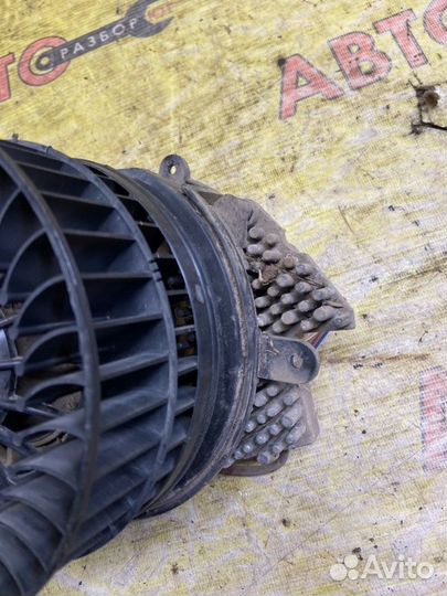 Мотор печки Mercedes-Benz C-Class W202 M111 1997