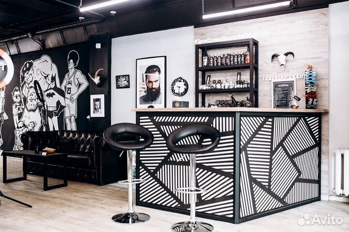 Стойка в барбершоп