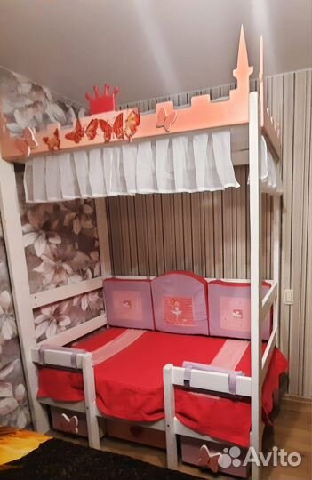 Кровать, матрас, шкаф