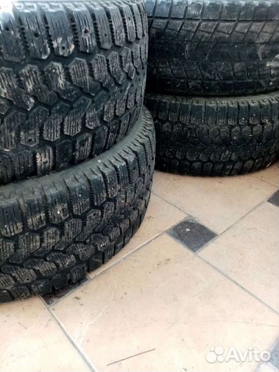 Yokohama 104ZR 265/65 R17 65