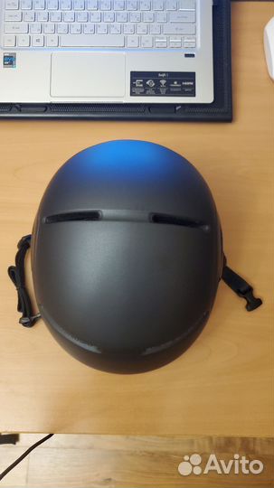 Шлем защитный и защитная экипировка