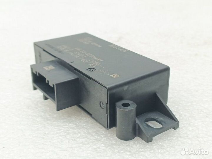 Блок управления парктроником Nissan Qashqai J11