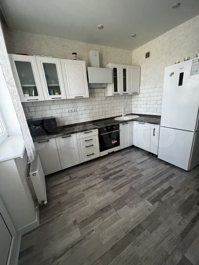2-к. квартира, 58 м², 3/8 эт.