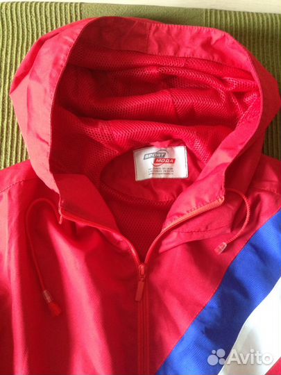 Костюм спортивный