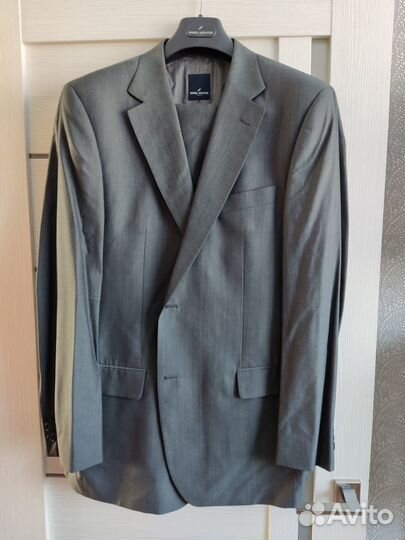 Костюм мужской классический