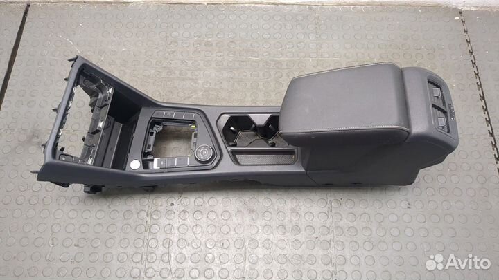 Консоль салона Volkswagen Taos, 2022