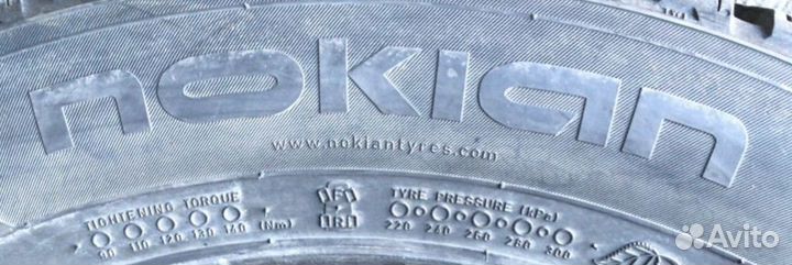 Nokian Tyres Hakkapeliitta 8 215/55 R16