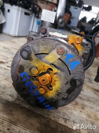 Компрессор кондиционера Ford Fiesta 2 1.6